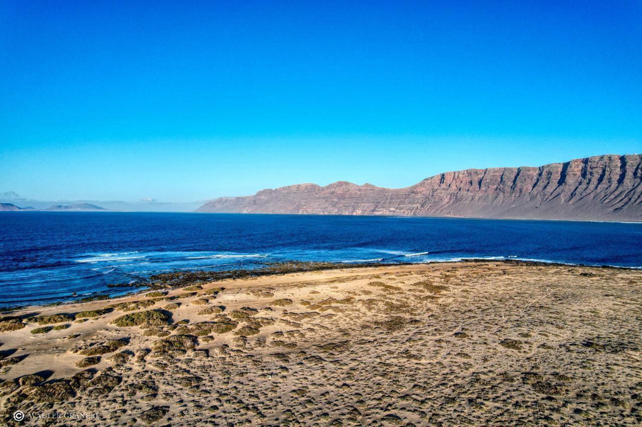 Casa Hespi-View To Famara Beach Экстерьер фото